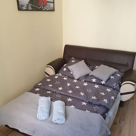 Fantastic Waw - Ns54 Room J Варшава Екстериор снимка